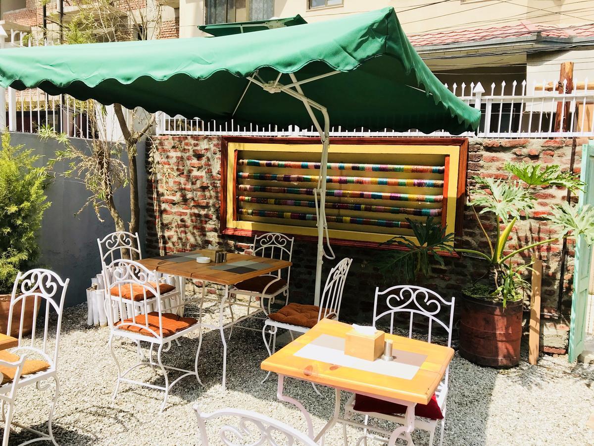 Dungkar Guest House Катманду Экстерьер фото